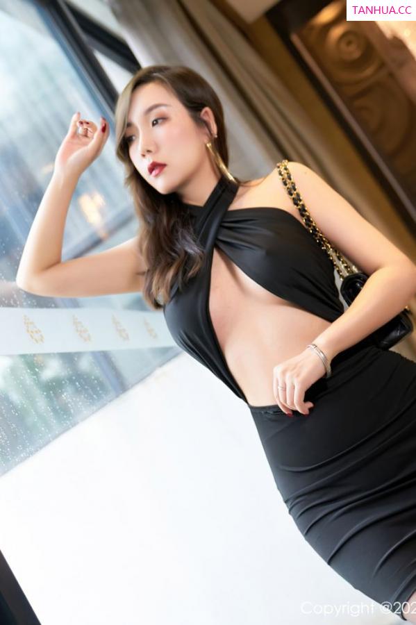 小乔  [XiuRen]高清写真图 2021.10.25 No.4109 艾静香第10张图片